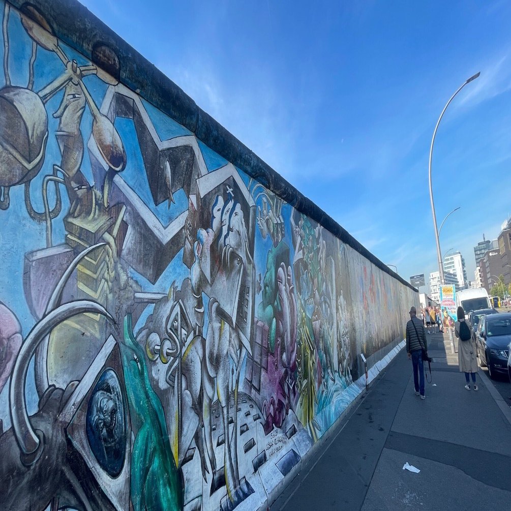 今日の私は、ベルリンの壁はただの壁だったと知って…｜ほっこの日記