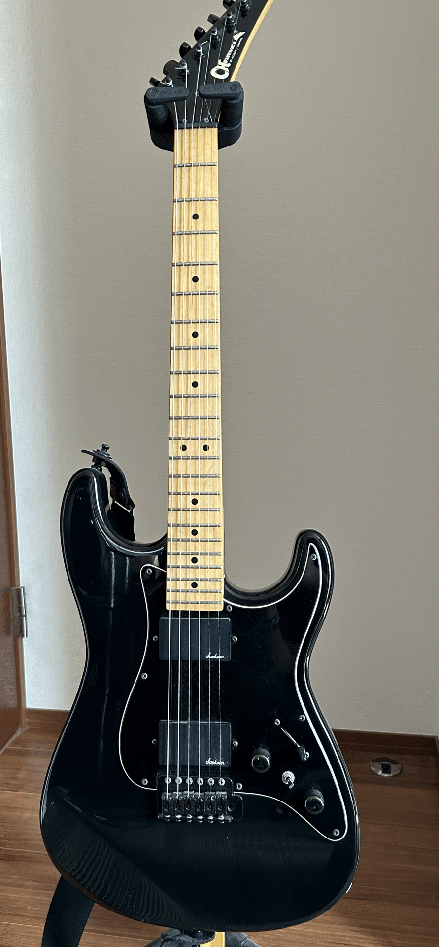 Charvel シャーベル 日本製 ディンキー ギター Jackson 一番お気に入りのギター‼️Jackson / Charvel Dinkyを弾いてみた