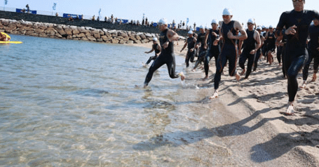 week4】運動ゼロからのトライアスロン ◎ウェットスーツ編｜あらふぐ