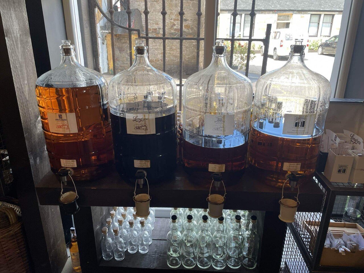 Longrow Red 7年 Pinot Noir Cask Matured (ABV 57.1%)｜Joe