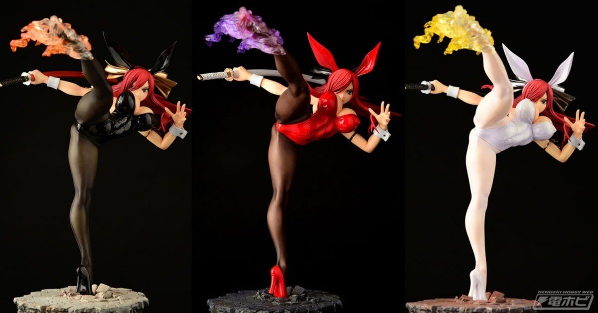 鍛え抜かれたプロポーションや脚を蹴り上げるポージングが刺激的