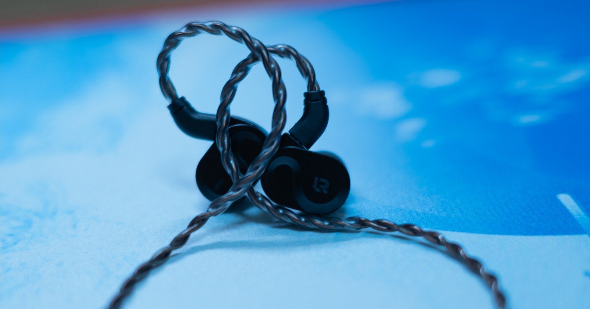 平面駆動のイヤホンを初めて使ったので話させてくれ【LETSHUOER S08