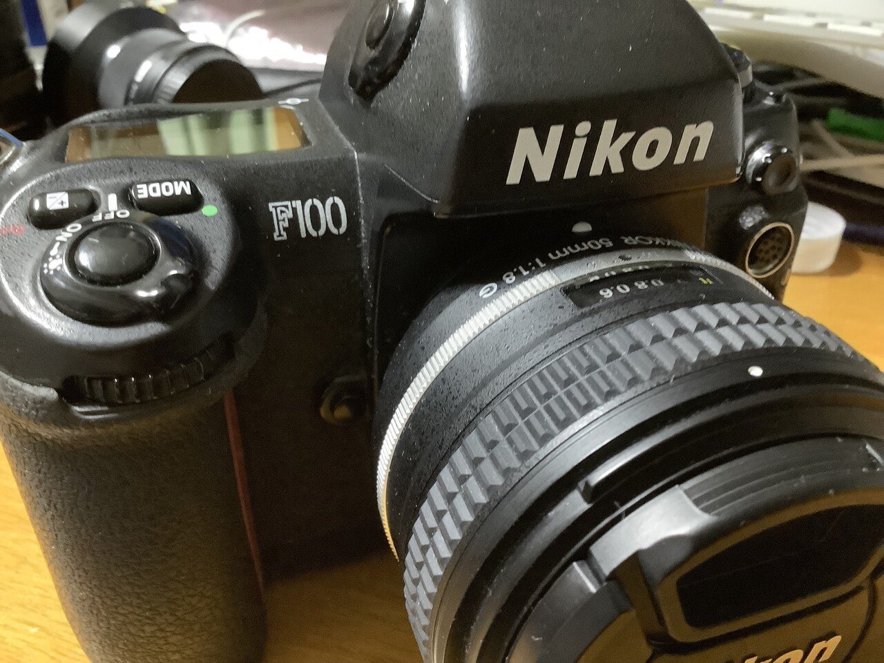 Nikon F100 一眼レフカメラf1:1.4 50 mm レンズ付き