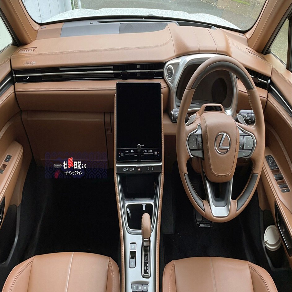 一歩前進！ステアリング加工です。〜レクサスLBX｜Grazio&Co.社長日記2.0