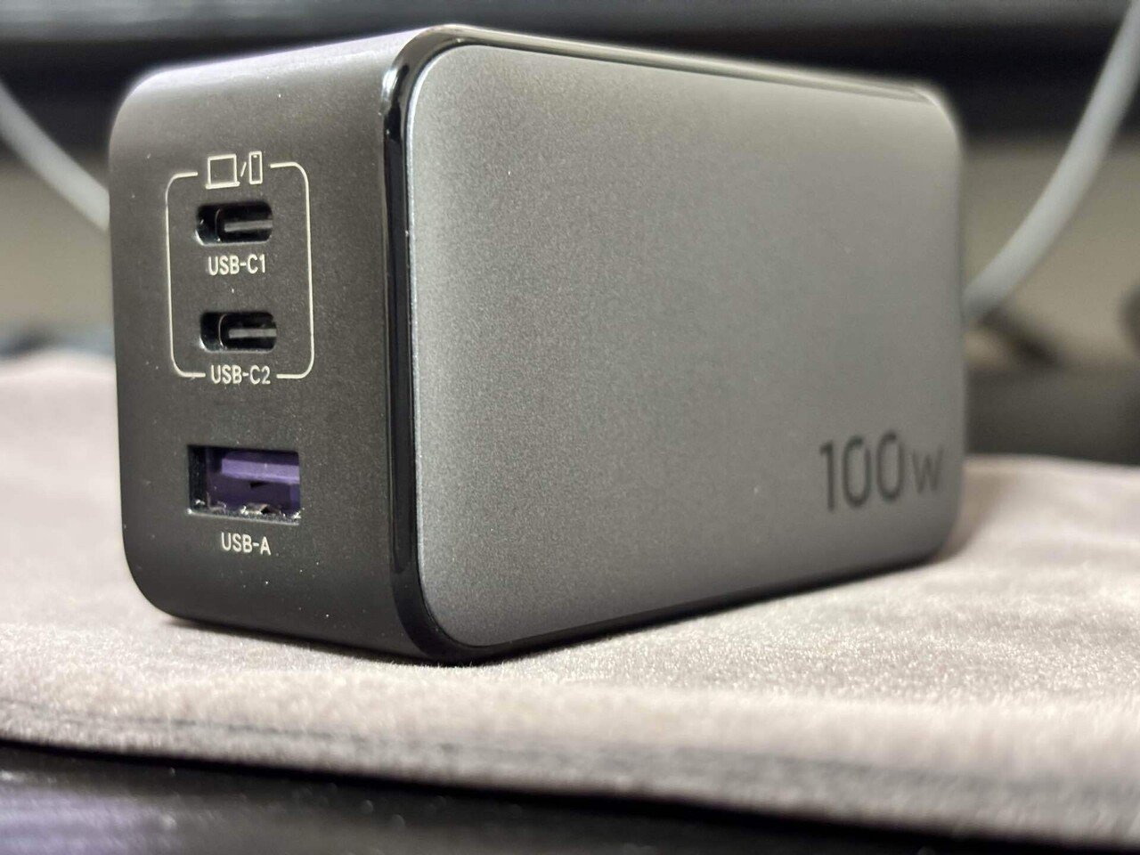 UGREEN 100Wモバイルバッテリーレビュー】製品は最高。だけど俺 UGREEN 100Wモバイルバッテリーレビュー】製品は最高。だけど俺