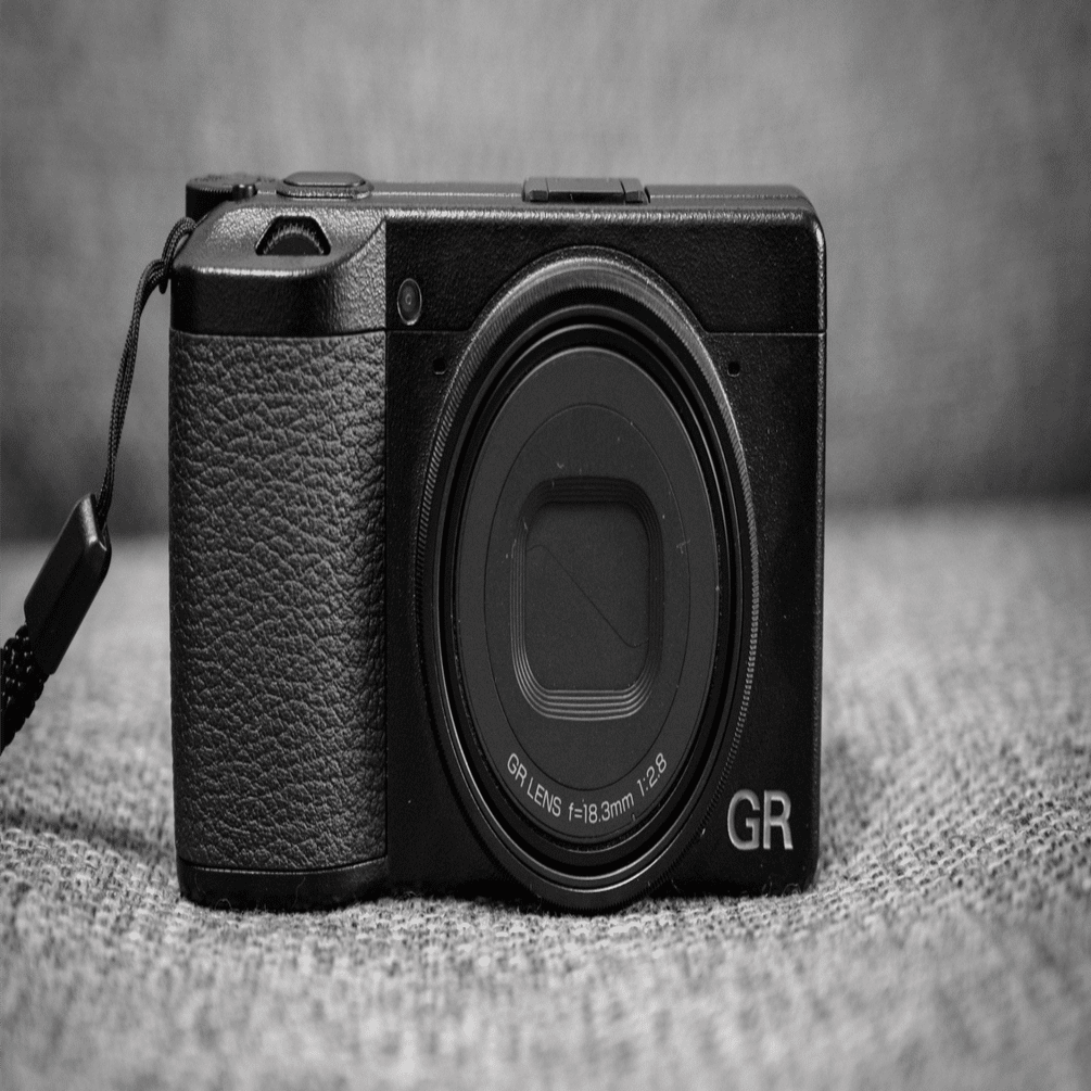 GR IIIx 悩ましい問題｜Oziy