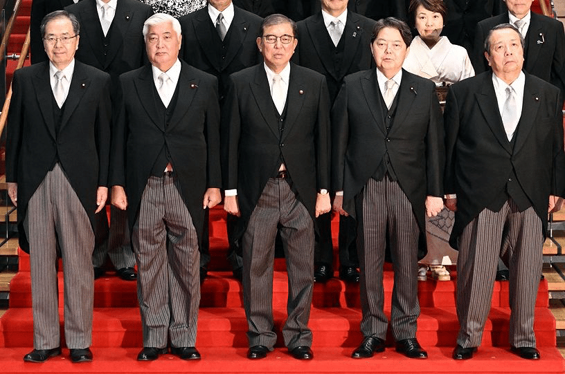 だらし内閣』の着こなしを政治観点とは切り離してこき下ろしたい件｜the3rdplace