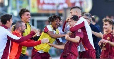 ASローマ2枚　ヴェネツィアFC1枚　計3枚 ASローマ2枚 ヴェネツィアFC1枚 計3枚 25-26 ASローマ 3rd ユニフォーム／