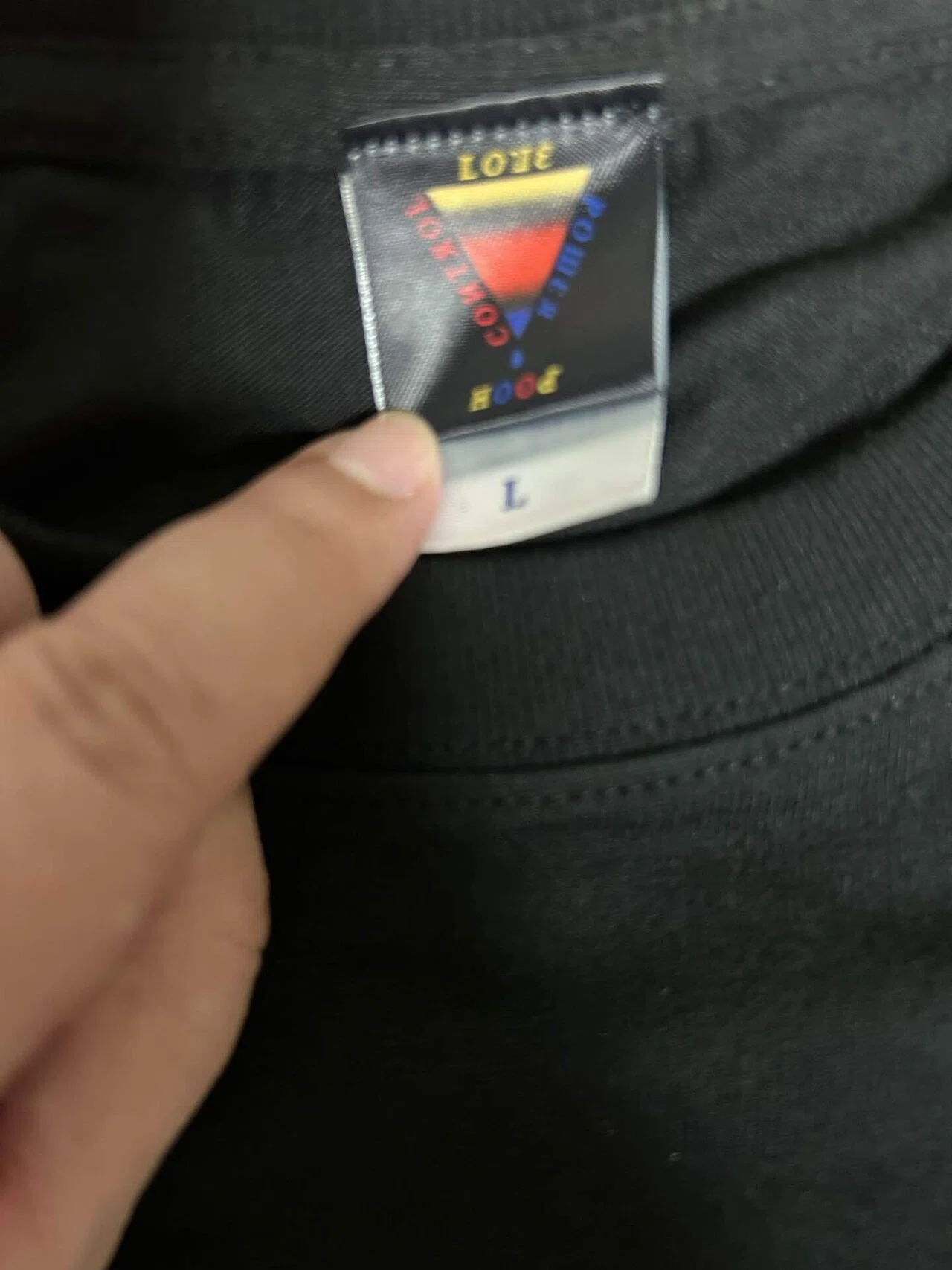 憐れみの3章のTシャツ｜柳の木
