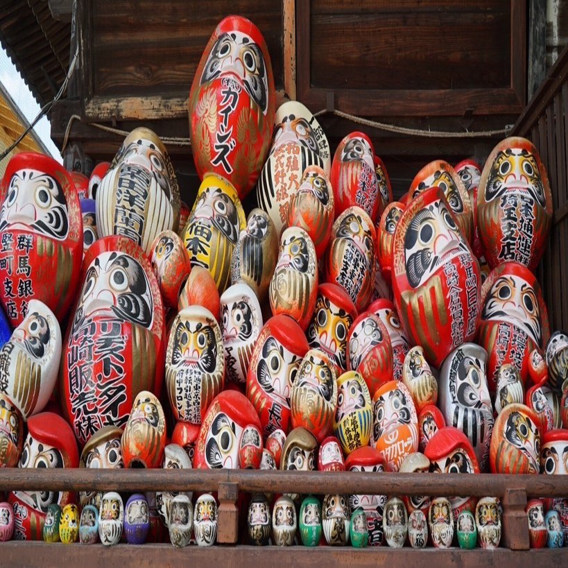 ひねくれ高崎①だるま絵付け体験「自分を映し出すパーソナルだるま診断