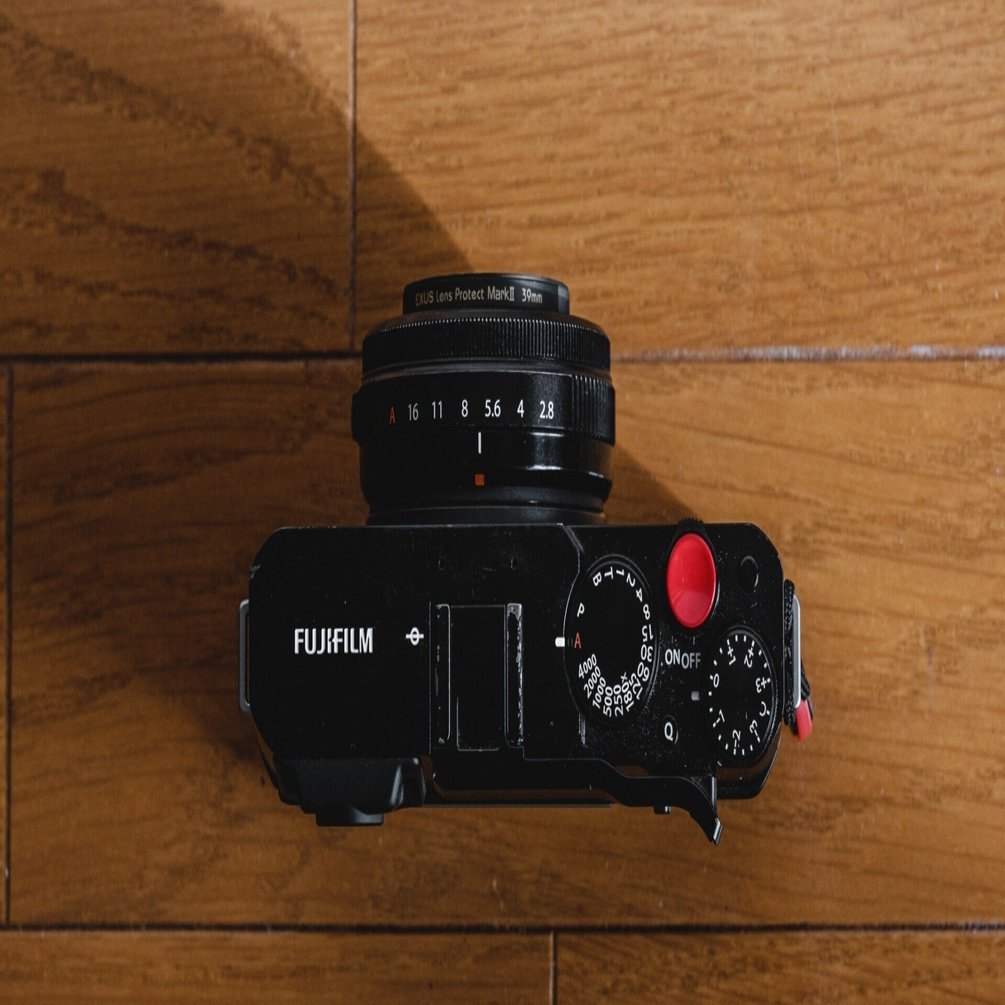 X-E4におすすめのアクセサリー5選 撮影効率を上げるアイテムを紹介