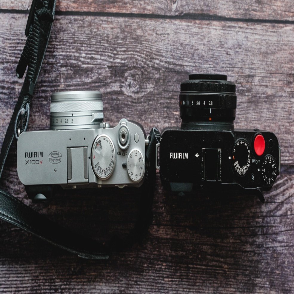 FUJIFILM X100VとX-E4の違いを比較してどちらを買うか決めた話｜Nocchi