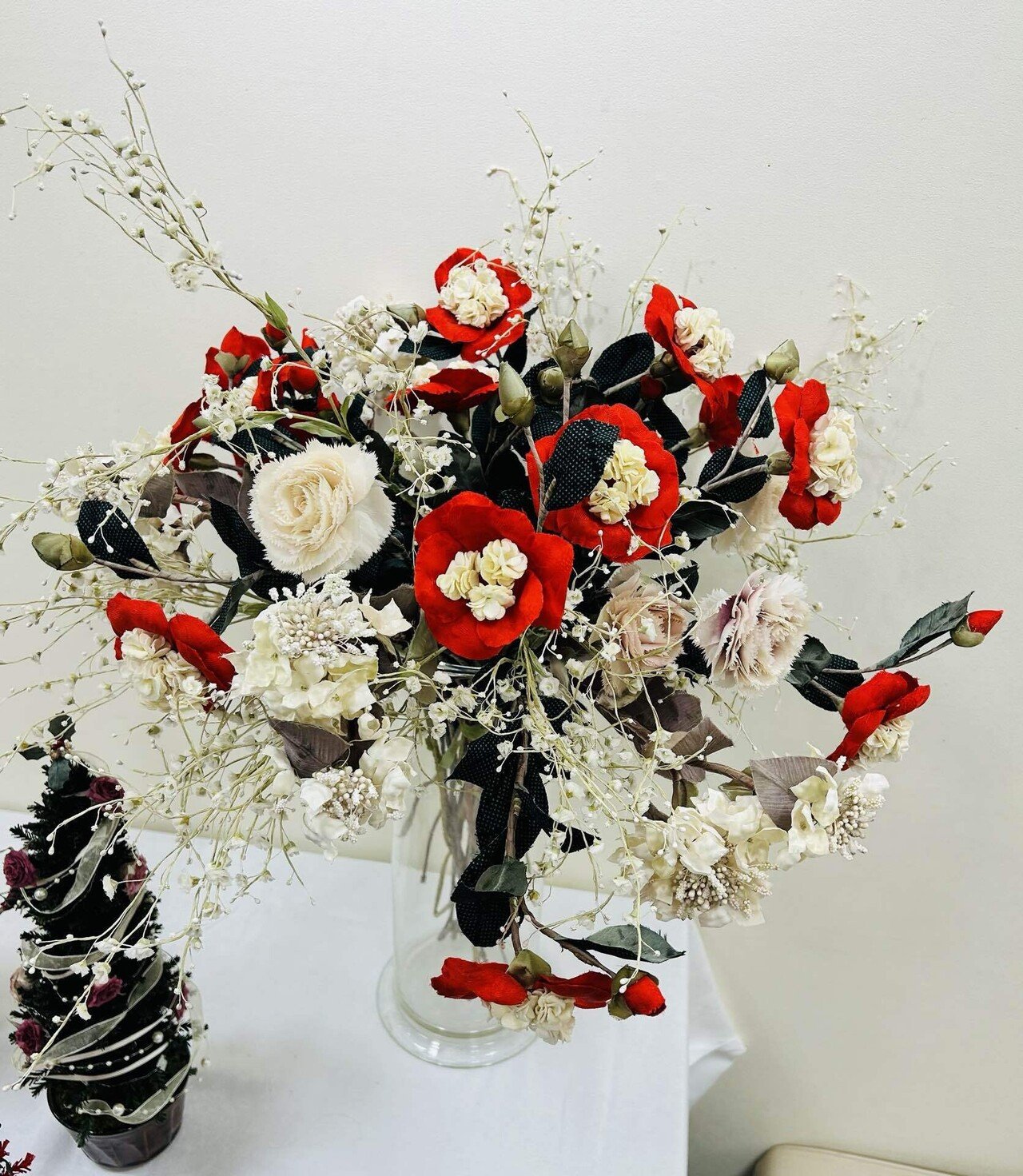 展覧会感想】『阿藤雅恵布花教室の生徒展』驚愕に繊細で美しい布製造花