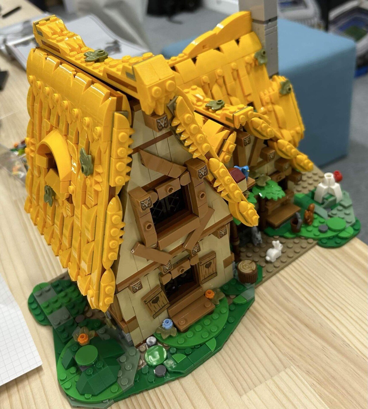 LEGO 43242 白雪姫と7人のこびとが住む森の家｜YOSHINANI, Inc