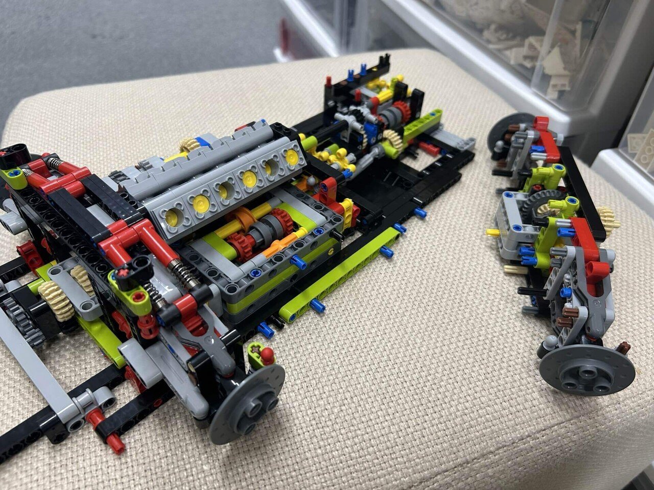 LEGO テクニック 42115 ランボルギーニ シアンFKP 37｜YOSHINANI