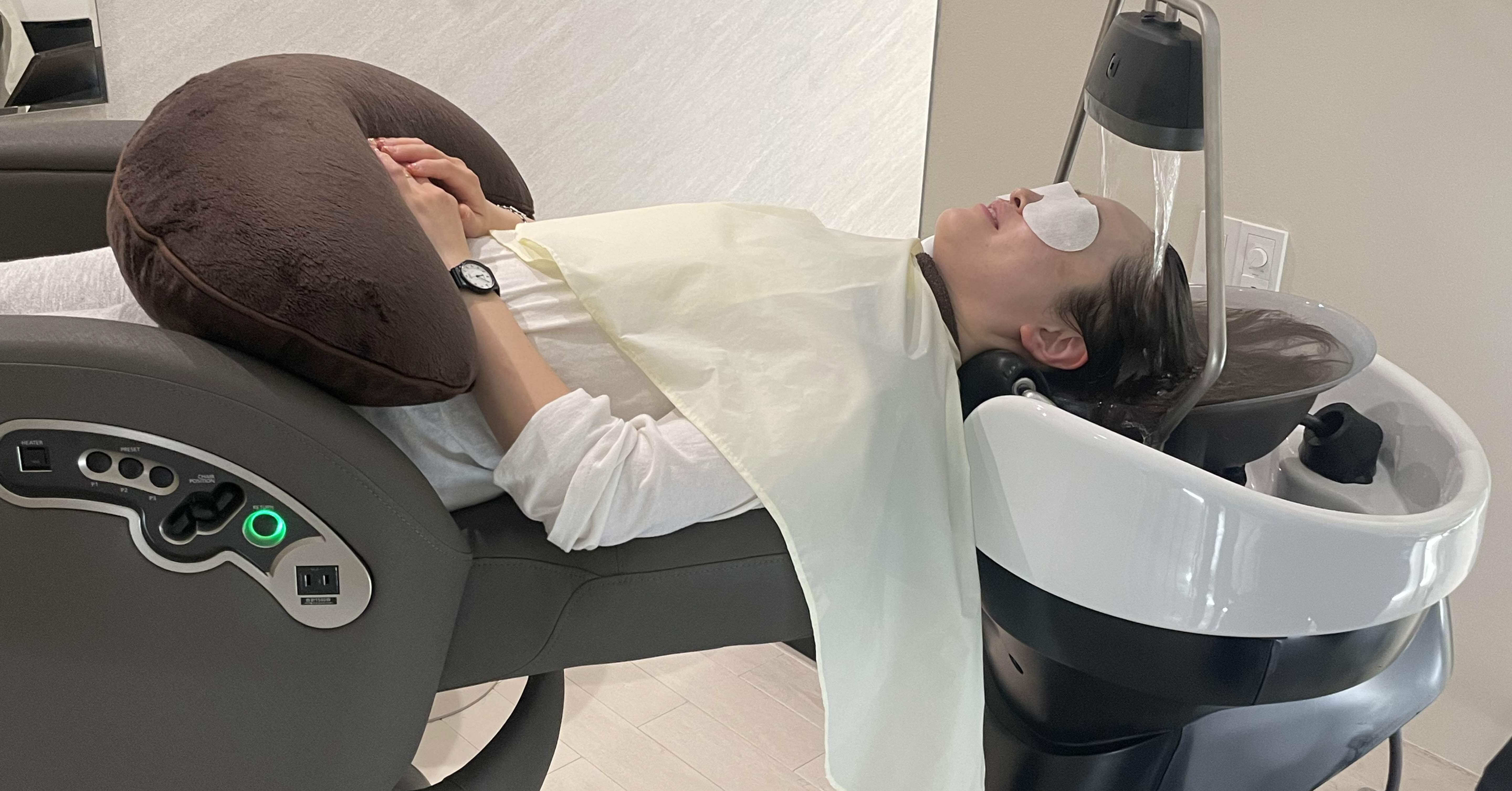 THE emeのエステシモヘッドスパ！至福の時間を体験 詳しくご説明いたし