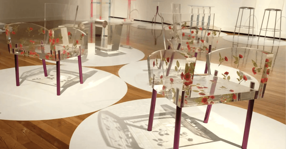 5分で学ぶ！倉俣史朗の生涯と作品を解説【ガラスの椅子に込めた、夢と