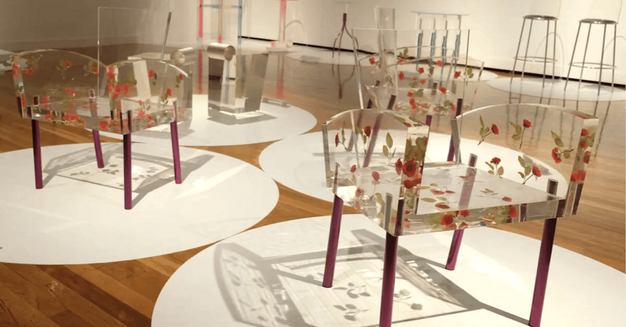 GLASSITALIAKuramata(倉俣史朗) ガラステーブル(5分で学ぶ GLASSITALIAKuramata(倉俣史朗) ガラステーブル(5分で学ぶ