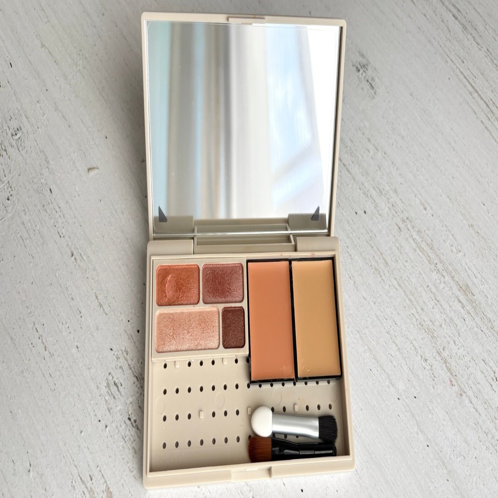 すっきり&時短でうれしい「無印良品のメイクパレット」｜杉浦百香（も