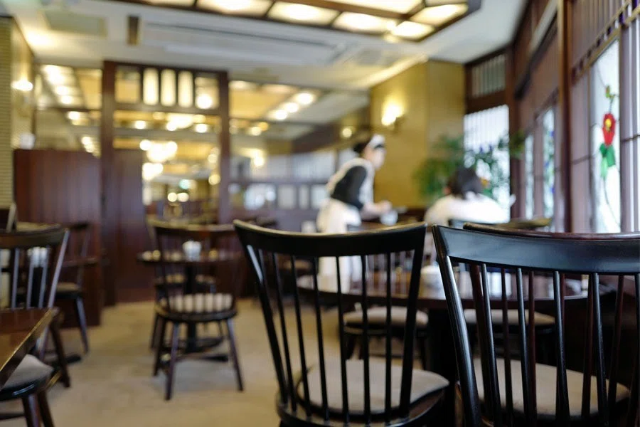 談話室滝沢「改」椿屋珈琲店｜サカキシンイチロウ