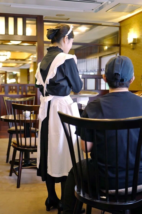 談話室滝沢「改」椿屋珈琲店｜サカキシンイチロウ