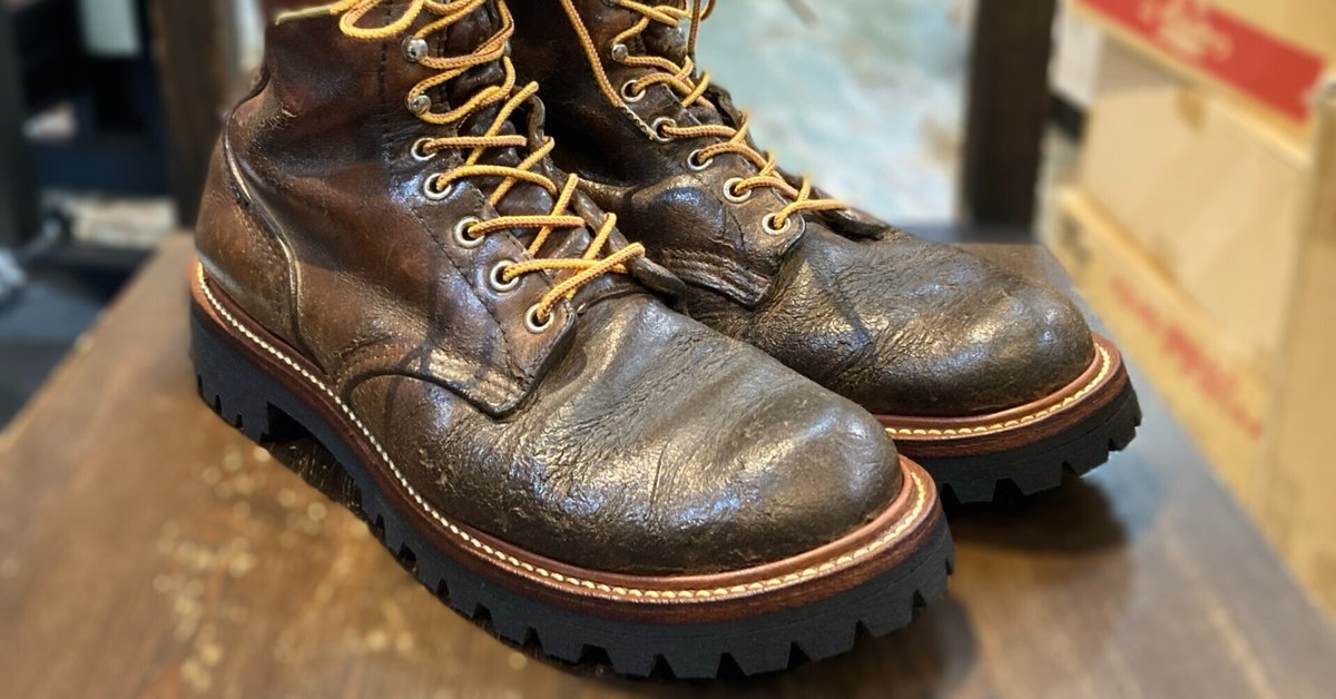 Revamp & Resole/甲革リペアとソール交換】#2 Red Wing 899 Revamp & Resole/甲革リペアとソール交換】#2 Red Wing 899