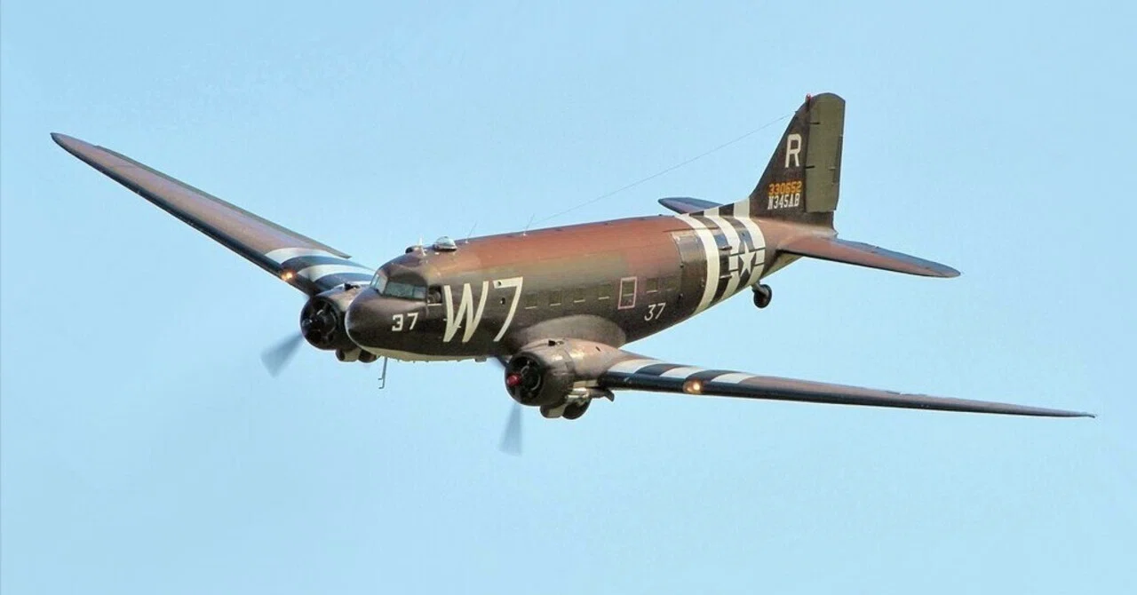 輸送機の物語②〜戦争に従事したDC-3の活躍（C-47）｜ワンモア@航空