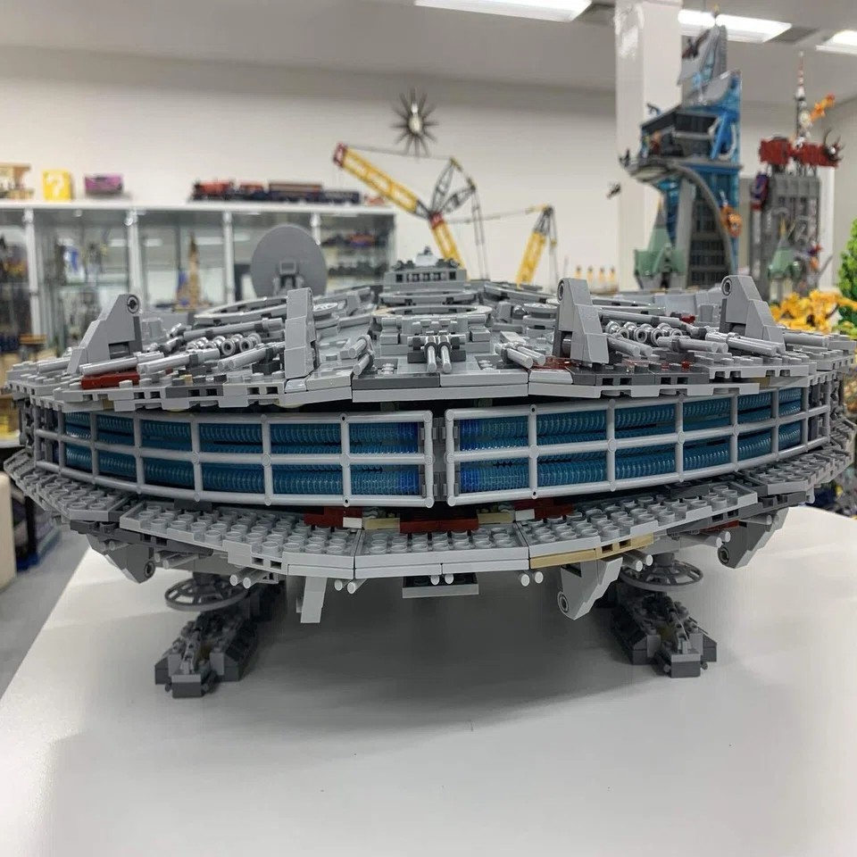 LEGO 75192 ミレニアムファルコン｜YOSHINANI, Inc.（よしなに）