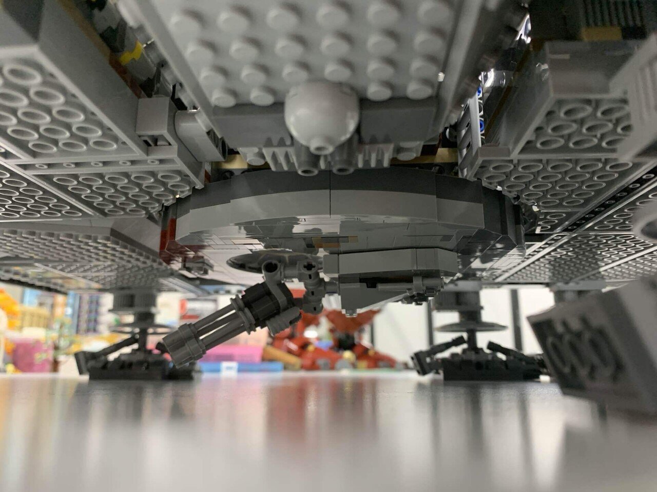 お客展示エリア LEGO 75192 ミレニアムファルコン｜YOSHINANI, Inc.（よしなに）