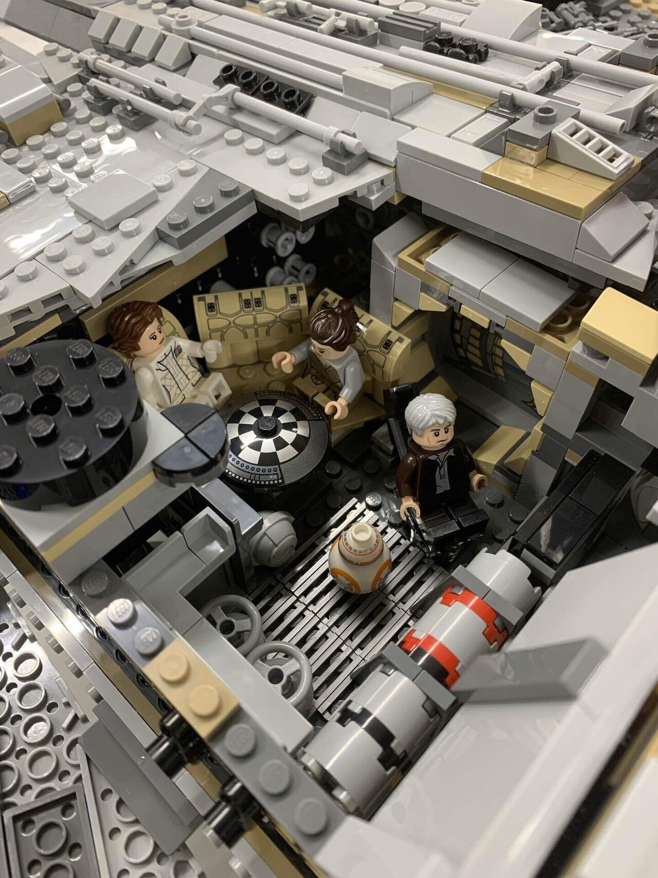 LEGO 75192 ミレニアムファルコン｜YOSHINANI, Inc.（よしなに）