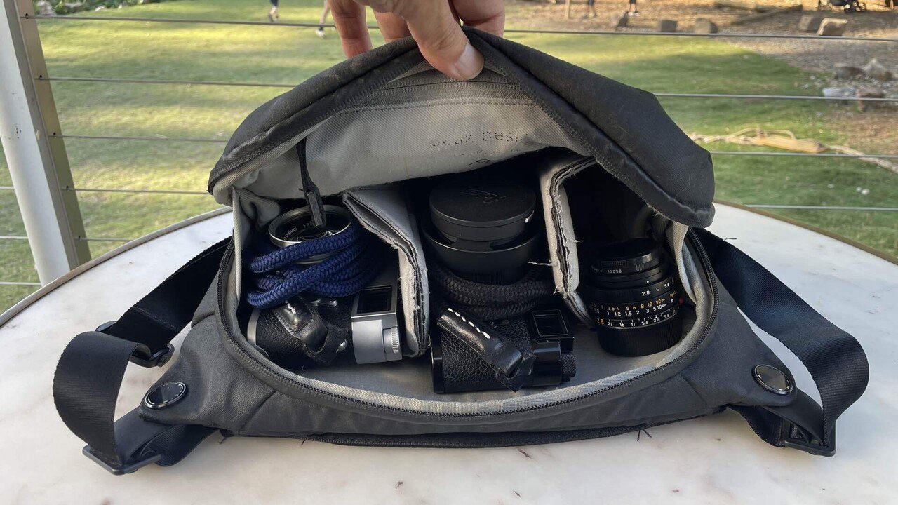 【極美品】Peak Design エブリデイスリングv2 6L Black Peak Design Everyday Sling 6L Black [ピークデザイン]