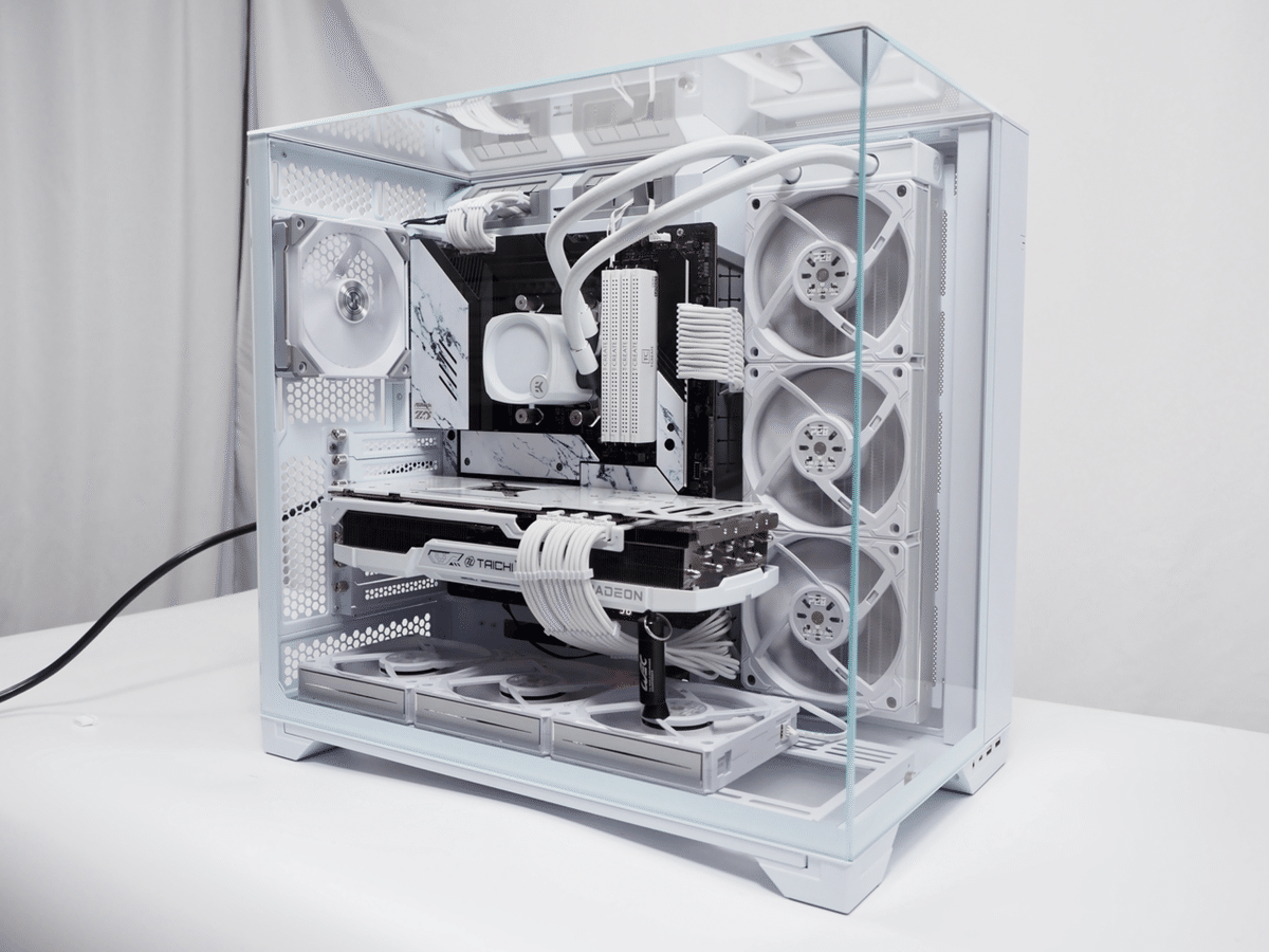 ホワイト ゲーミングPC シンプルな見た目 (GreyGhostCCC流 自作 ホワイト ゲーミングPC シンプルな見た目 (GreyGhostCCC流 自作