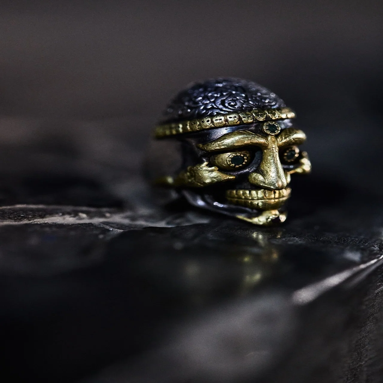 Tibetan Monk Skull : チベタンスカル｜高良和晶@zocalo.jp