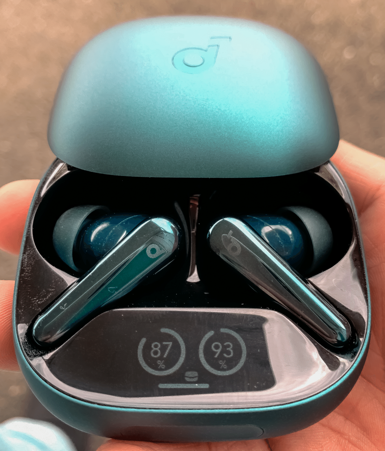 使用レビュー】Soundcore Liberty 4 Pro ディープグリーンを1週間使用 使用レビュー】Soundcore Liberty 4 Pro ディープグリーンを1週間使用