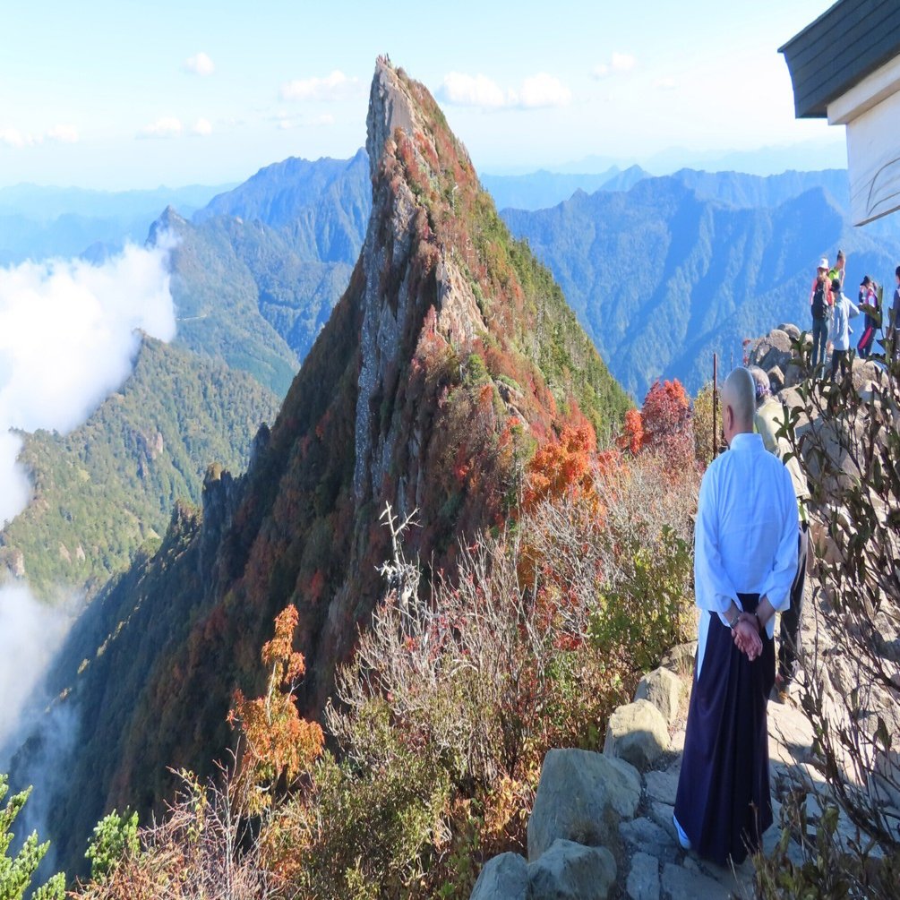 紅葉の霊峰石鎚山へ2024｜彼方ひらく