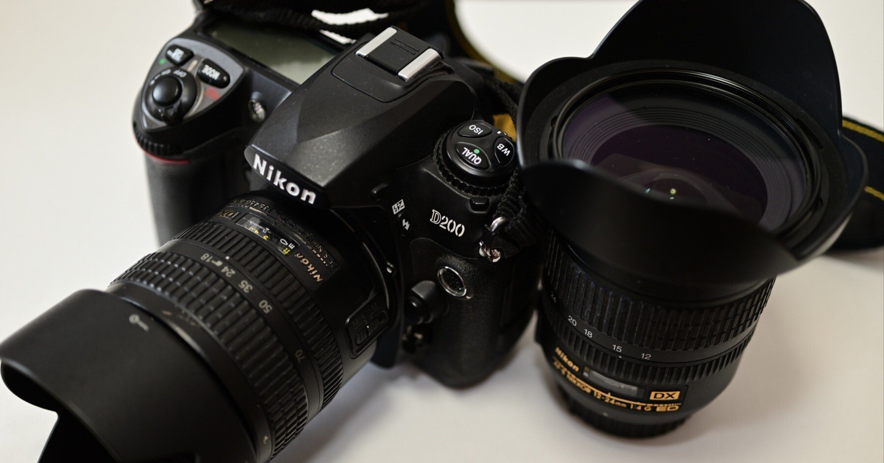 Nikon D200 付属品多数 Amazon.co.jp: Nikon D200