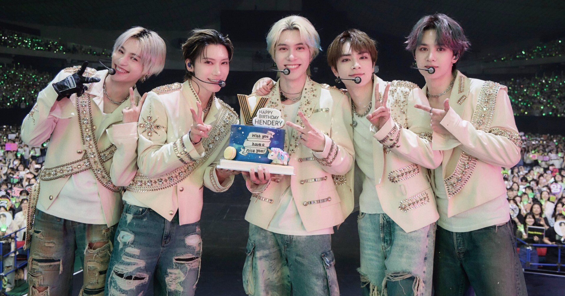 WayV 威神V シャオジュン On the way トレカ 白 Tシャツ WayV 威神V シャオジュン On the way トレカ 白 Tシャツ Amazon