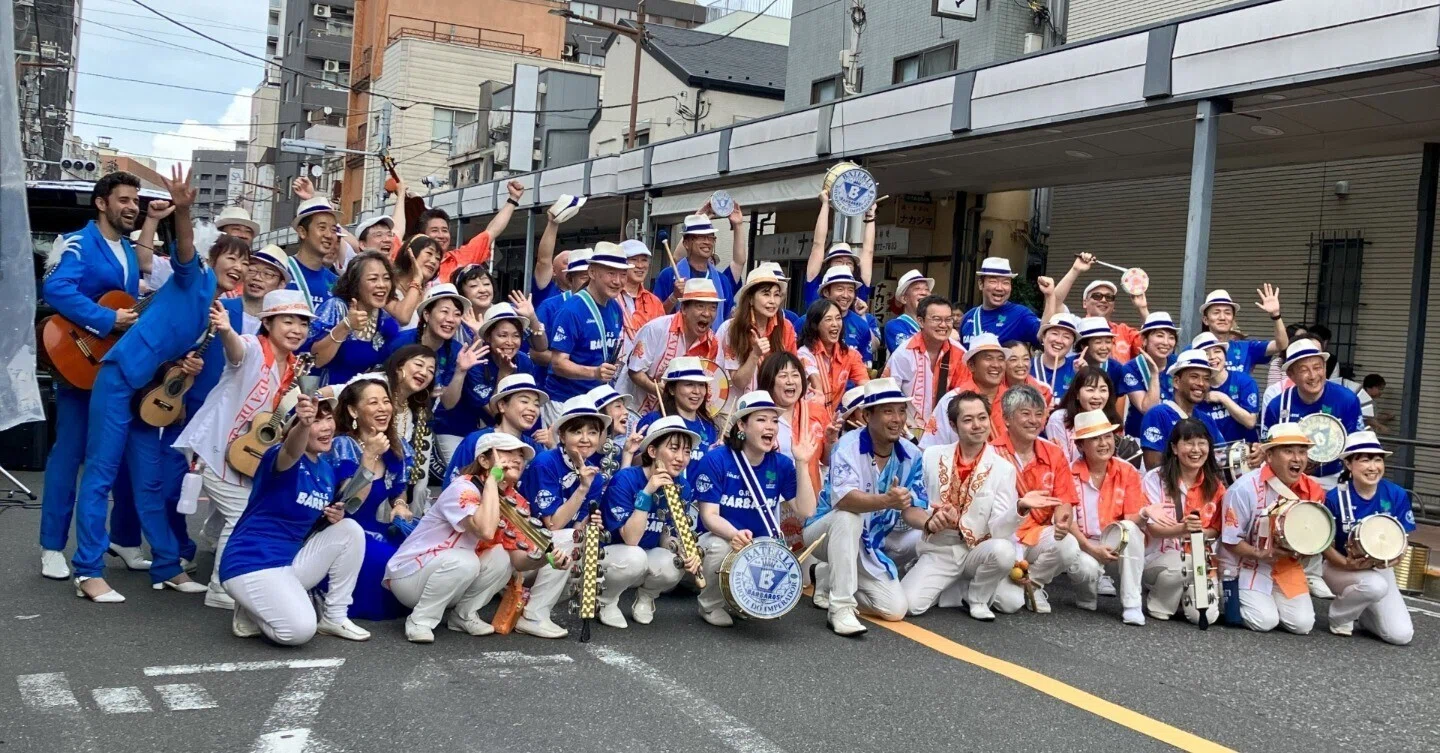 踊る阿呆に、わたしはなる！～バルバロス1年生が刻む《サンバの「サ