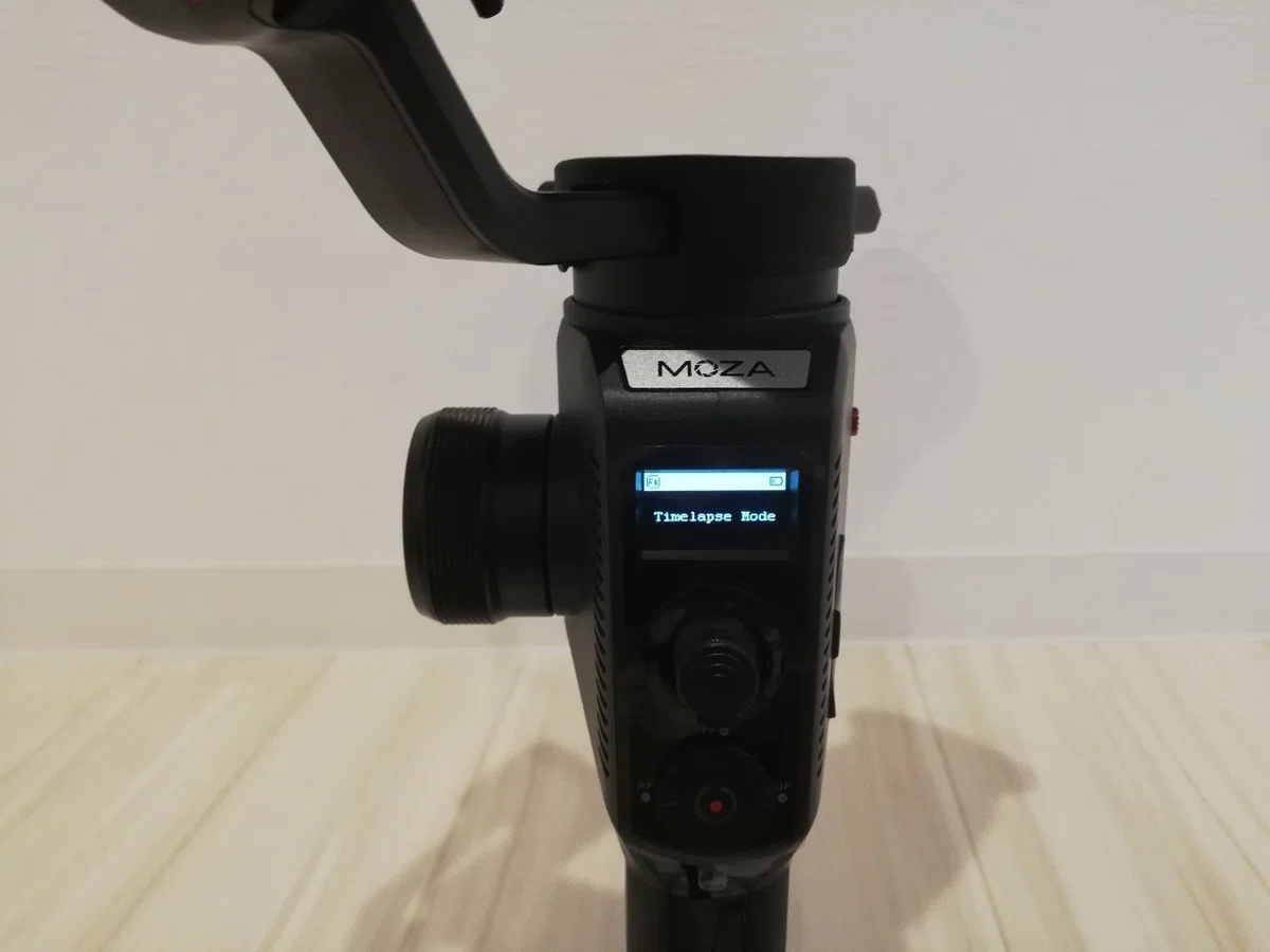 ほぼ新品 ジンバル MOZA Air Cross 2 プロフェッショナルキット カメラ 