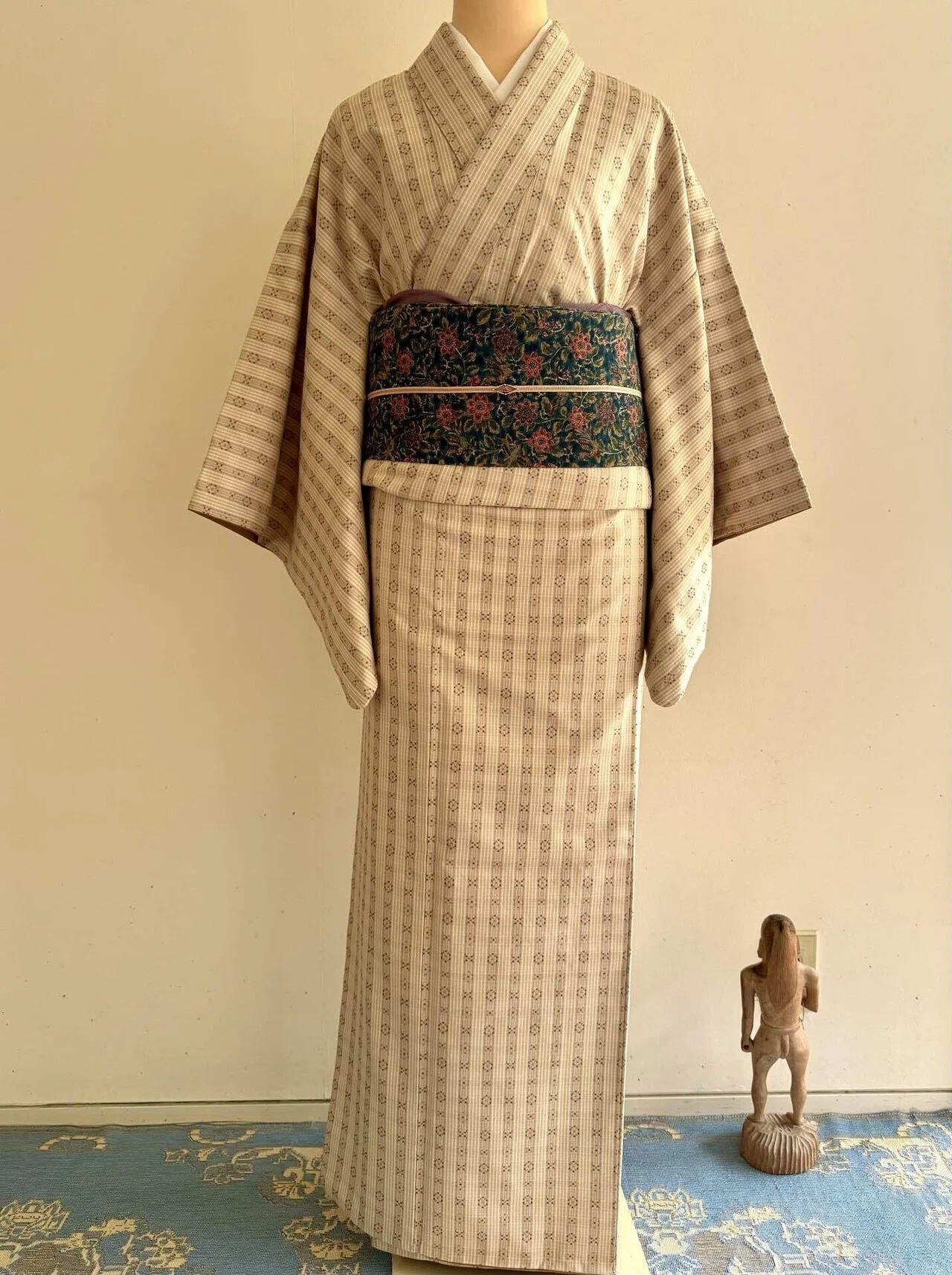 ベージュ色花織着物｜夢吉きもの