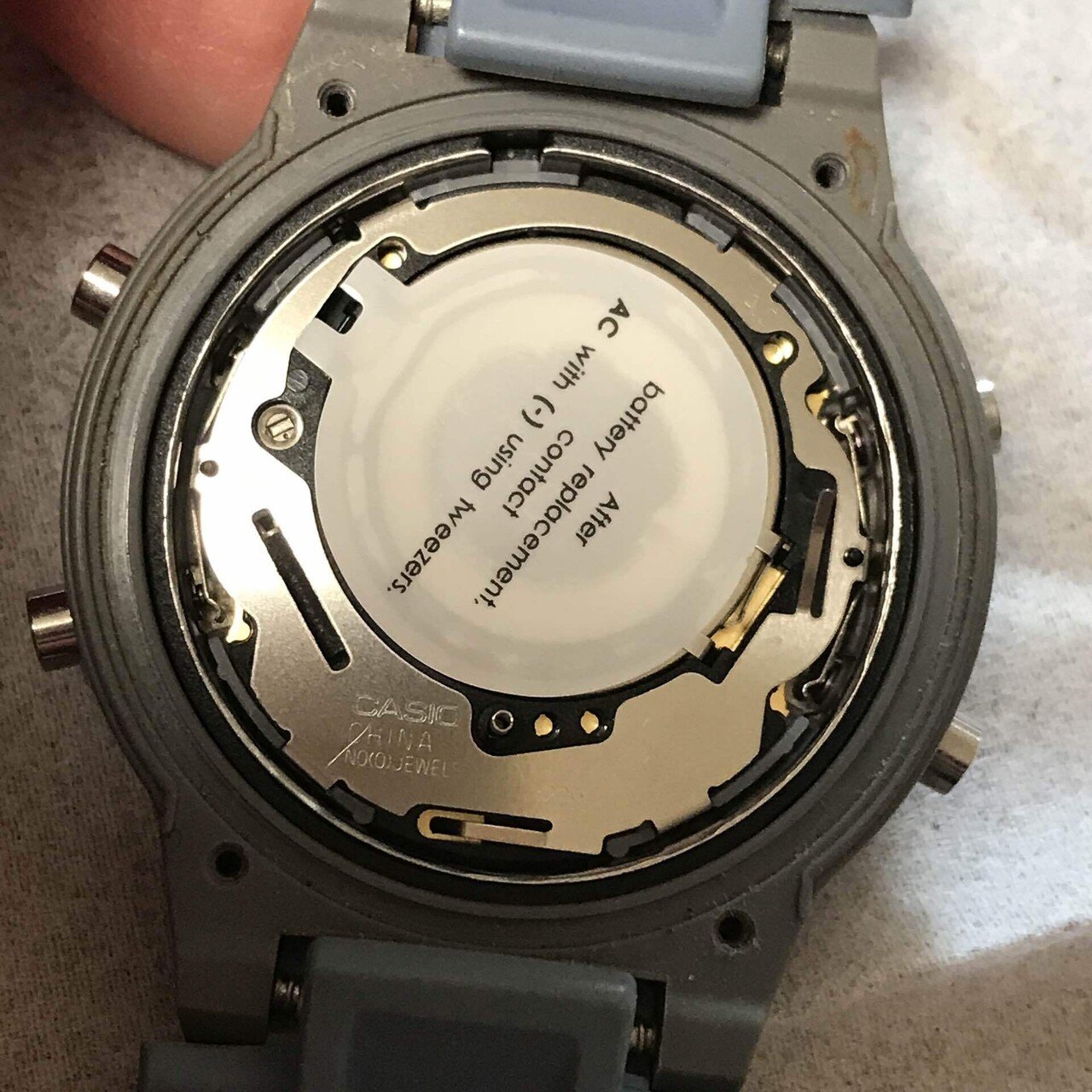 Snap on　スナップオン　G-SHOCK　電池切れ G-SHOCKの電池交換をします①｜くろこ＝ハイブラリユース講師 一
