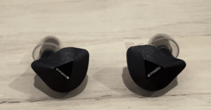 今でも好きです。初めて買った、中華イヤホン「TANGZU×DIVINUS FuDu