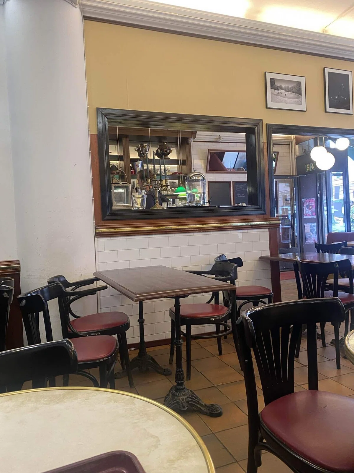 Retro Computer Store Interior Nordic Things | Delicious Coffee and a Giant Cinnamon Roll|森しろ|in Finland