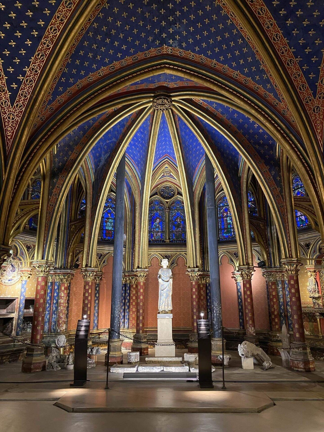 パリ旅行記2024🇫🇷④シテ島からルーヴル美術館｜はるか