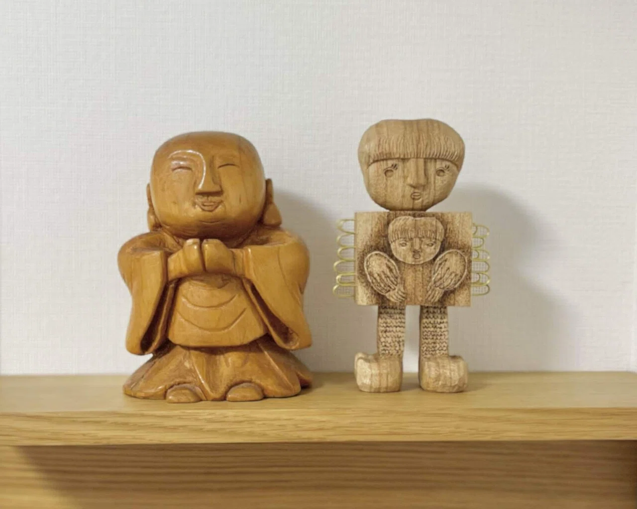 瞬間的お値下げ❣️小さめ木製彫刻入りパーテーション 4パネル r-07001304.jpg