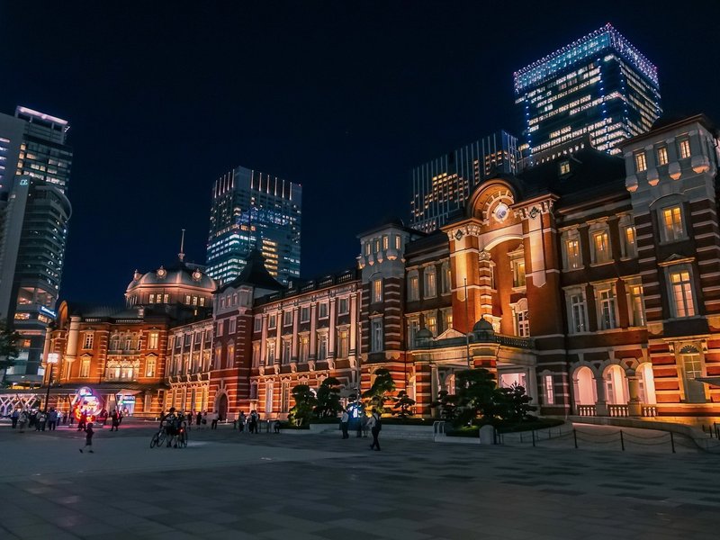 東京駅 丸の内 夜景 加工したらゲームの背景とかに使えそうな写真 Note