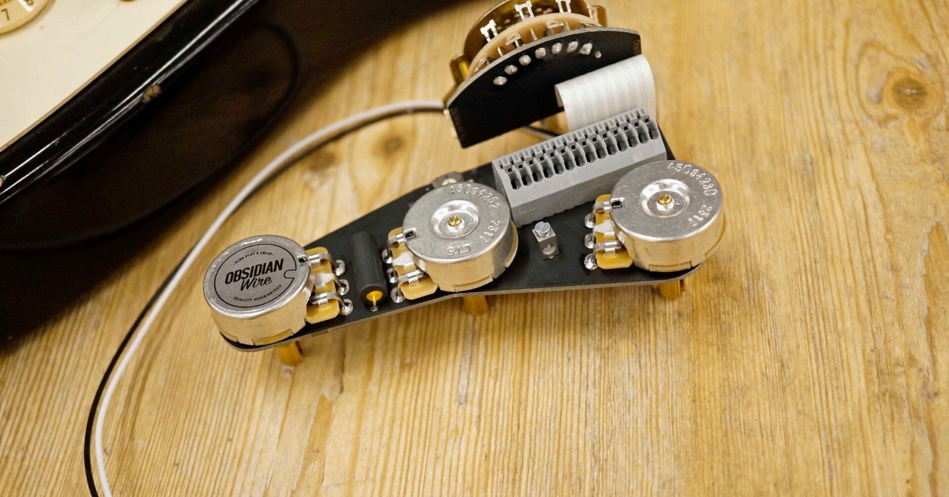 0099880259e958a8e909936ead407a