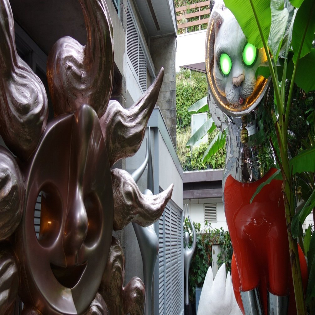 岡本太郎記念館「ヤノベケンジ：太郎と猫と太陽と」と GINZA SIX「BIG