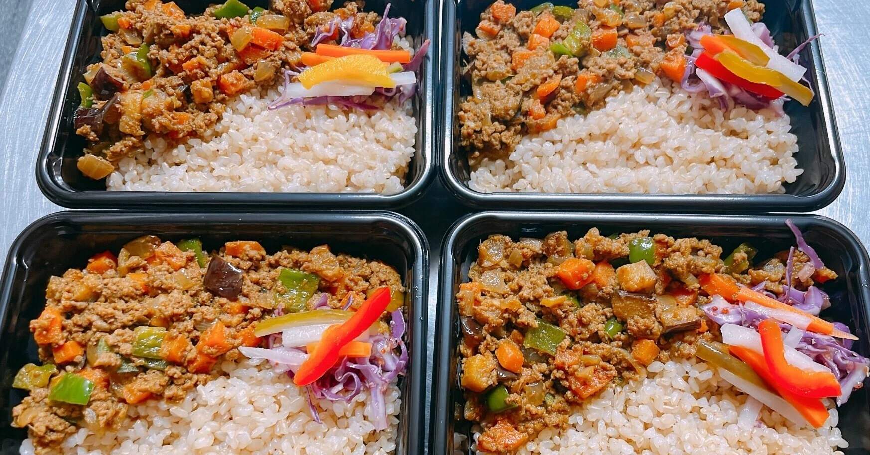 お弁当屋のカレーレシピ｜『スパイスたっぷりのドライカレー』でこの夏