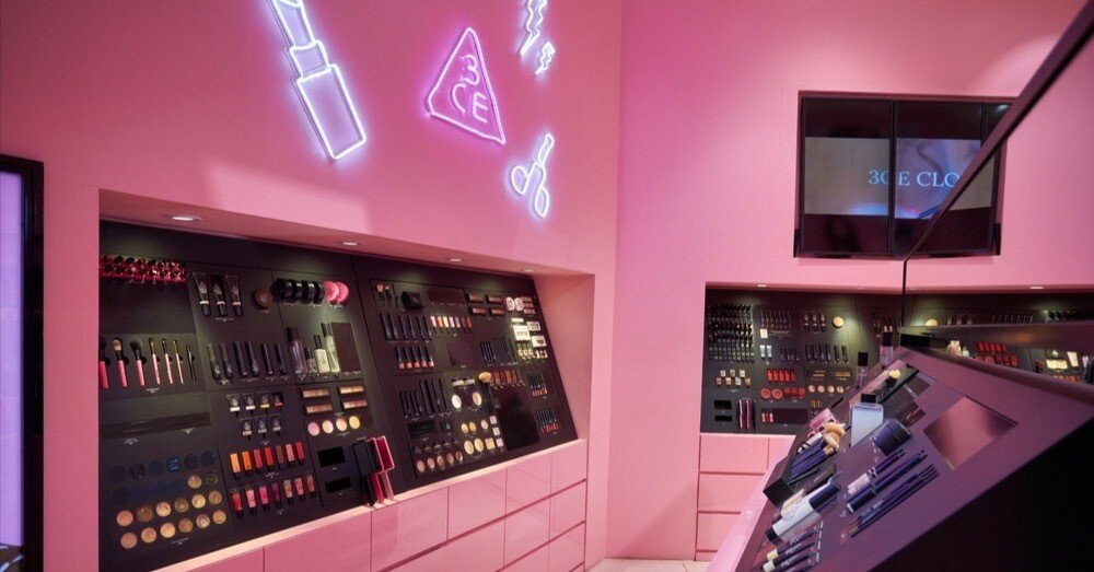 韓国の「第三世代」インフルエンサーブランドTWO SLASH FOUR、第一・第